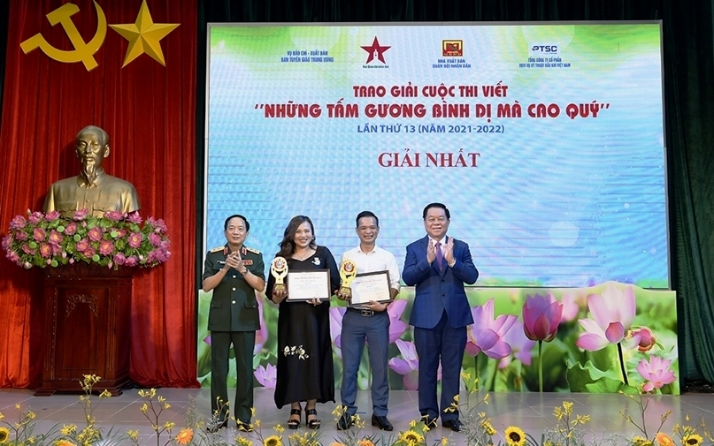 PTSC phối hợp tổ chức trao giải 