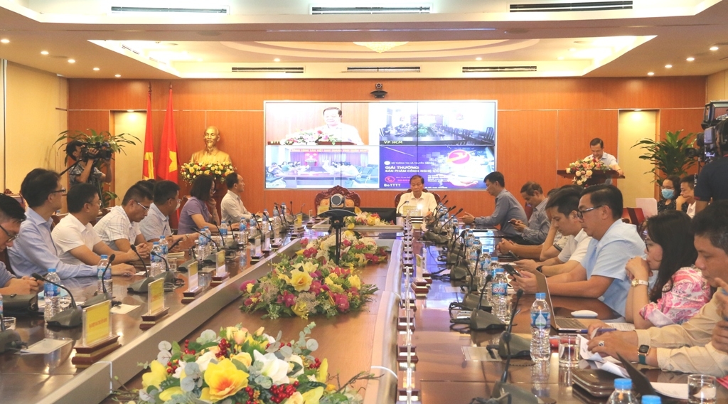 Phát động giải thưởng 