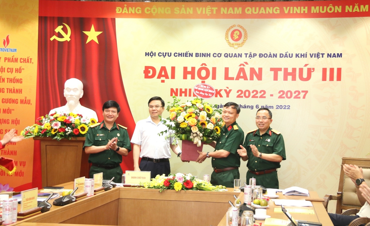 Đại hội Hội CCB Cơ quan Tập đoàn lần III, nhiệm kỳ 2022-2027 thành công tốt đẹp