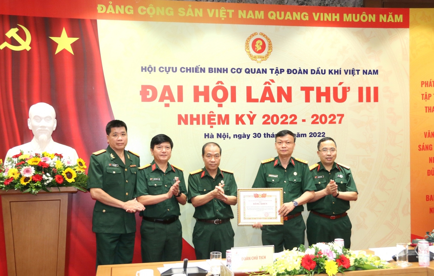 Đại hội Hội CCB Cơ quan Tập đoàn lần III, nhiệm kỳ 2022-2027 thành công tốt đẹp