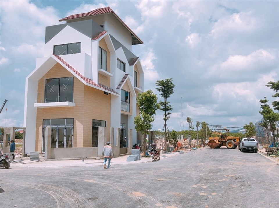 Bộ Xây dựng khuyến cáo nhà riêng lẻ xây tối đa 2 tầng hầm