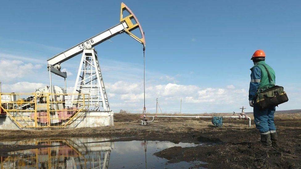 Giá dầu của Azerbaijan kéo dài đà giảm