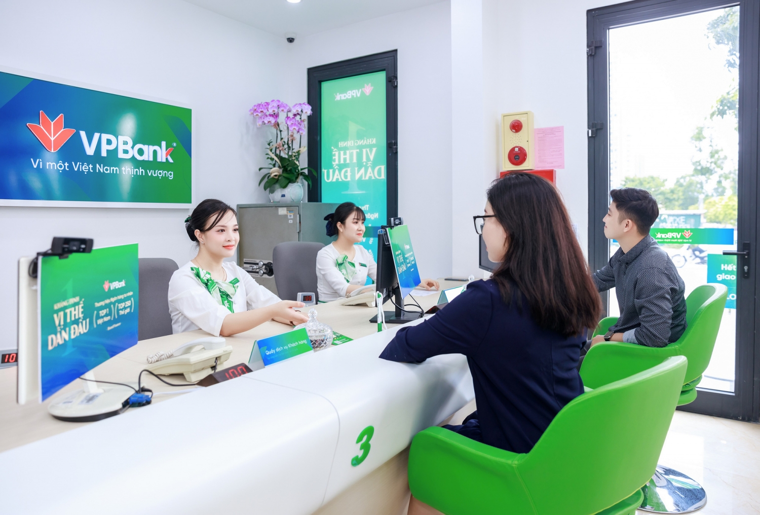 Tin ngân hàng ngày 23/11: VPBank tiếp tục tăng lãi suất huy động, cao nhất lên tới 9,4%/năm