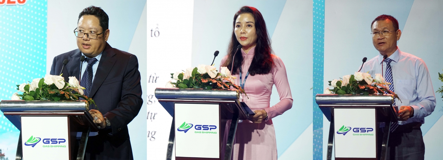 Các đại biểu trình bày tham luận tại Hội nghị