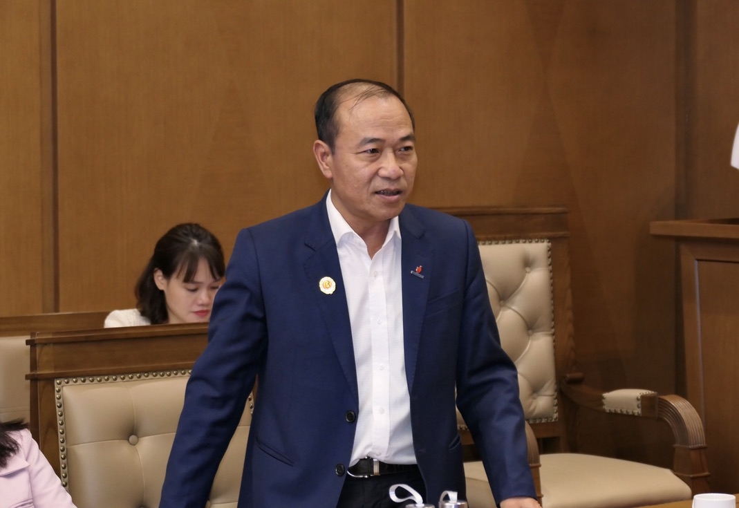 Đồng chí Phạm Quang Dũng, Ủy viên Ban thường vụ Đảng ủy Tập đoàn, Phó Bí thư Thường trực Đảng ủy Cơ quan Tập đoàn phát biểu, chỉ đạo tại hội nghị. Đồng chí Phạm Quang Dũng, Ủy viên Ban thường vụ Đảng ủy Tập đoàn, Phó Bí thư Thường trực Đảng ủy Cơ quan Tập đoàn phát biểu, chỉ đạo tại hội nghị.
