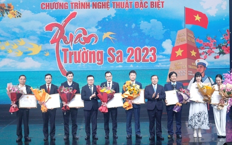 Lắng đọng, sâu sắc chương trình 