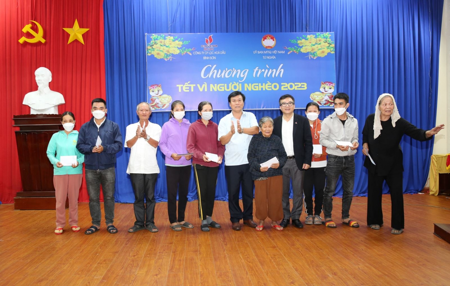BSR tổ chức nhiều chương trình trao quà Tết cho người dân có hoàn cảnh khó khăn tại Quảng Ngãi
