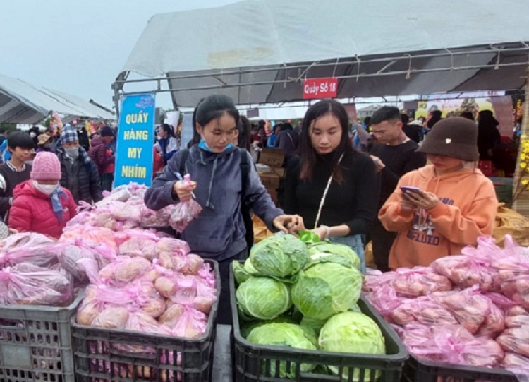 Quảng Ninh: Ấm áp những 