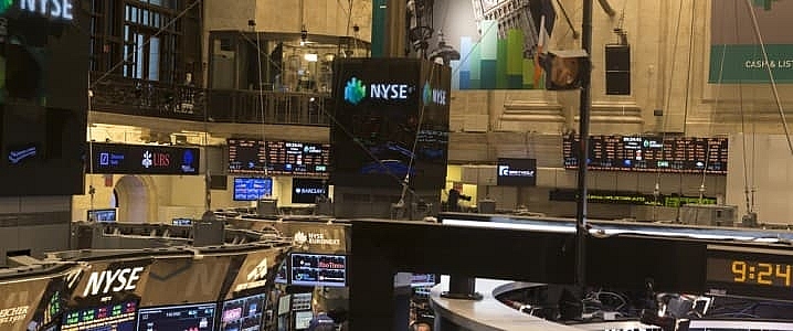 Lợi nhuận âm của Chevron kéo chỉ số Dow Jones đi xuống