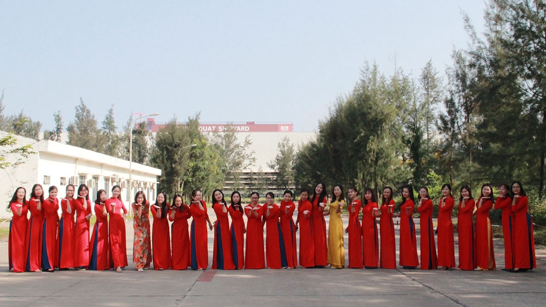 Phụ nữ DQS hưởng ứng Tuần lễ Áo dài năm 2023