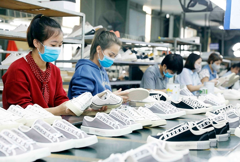 Vai trò của kinh tế nhà nước trong xây dựng nền kinh tế độc lập, tự chủ gắn với hội nhập quốc tế - từ góc nhìn của ngành dệt may, da giày