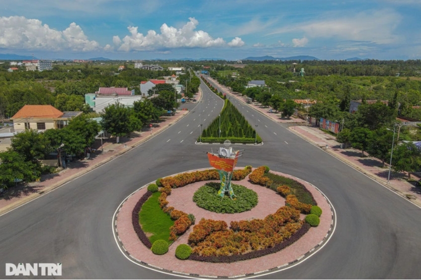 Cần Giờ là địa phương duy nhất tại TPHCM hiện áp dụng mức lương tối thiểu vùng II (Ảnh minh họa: Phương Nhi).