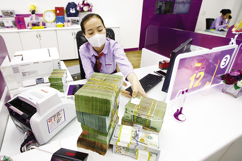 Tin ngân hàng ngày 21/3: Lãi suất liên ngân hàng tiếp tục giảm sâu