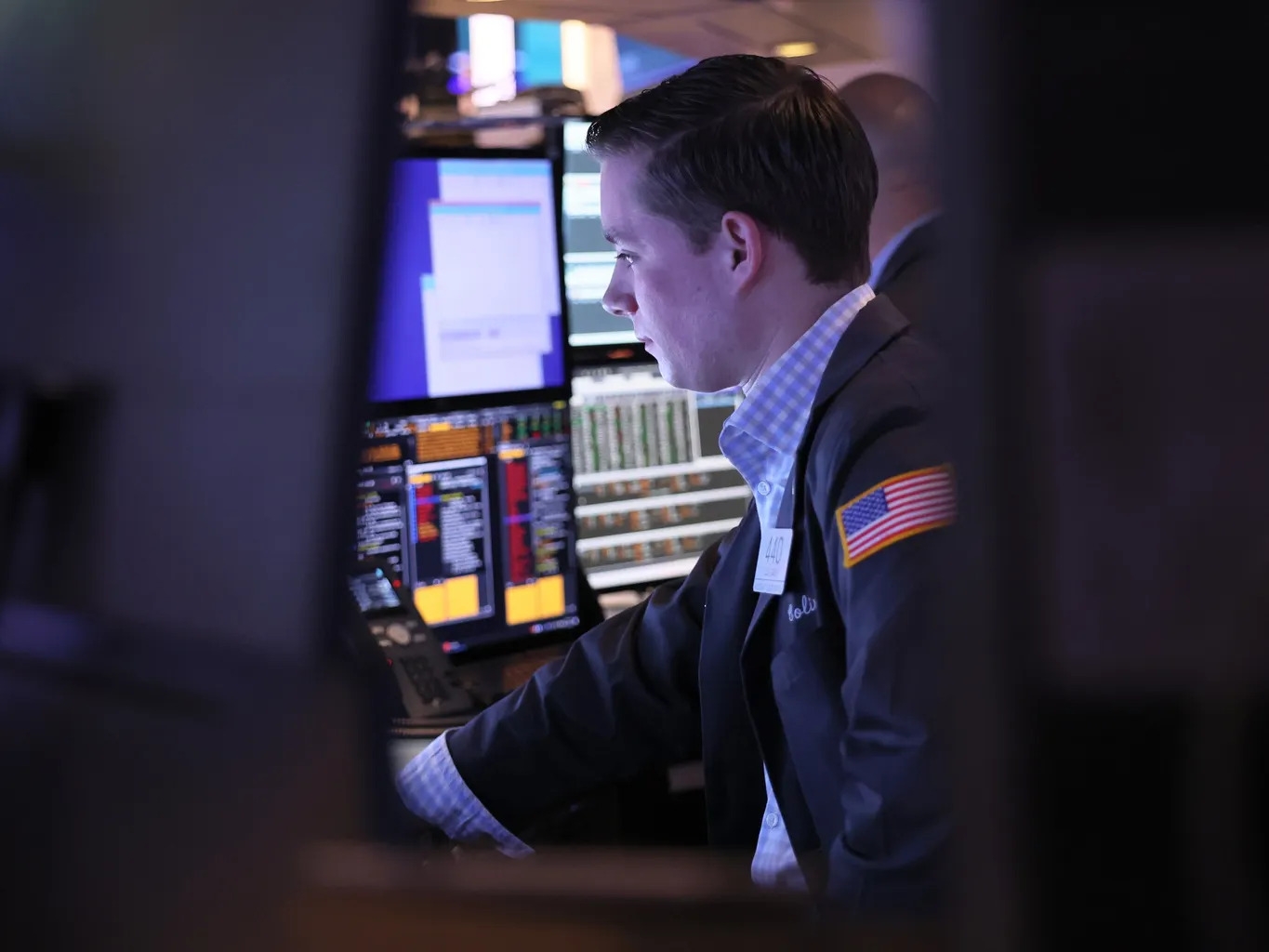 Thị trường chứng khoán thế giới ngày 24/3: Dow Jones dao động mạnh, kết phiên tăng nhẹ