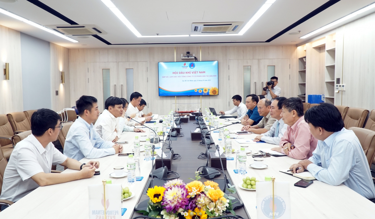 Toàn cảnh buổi làm việc