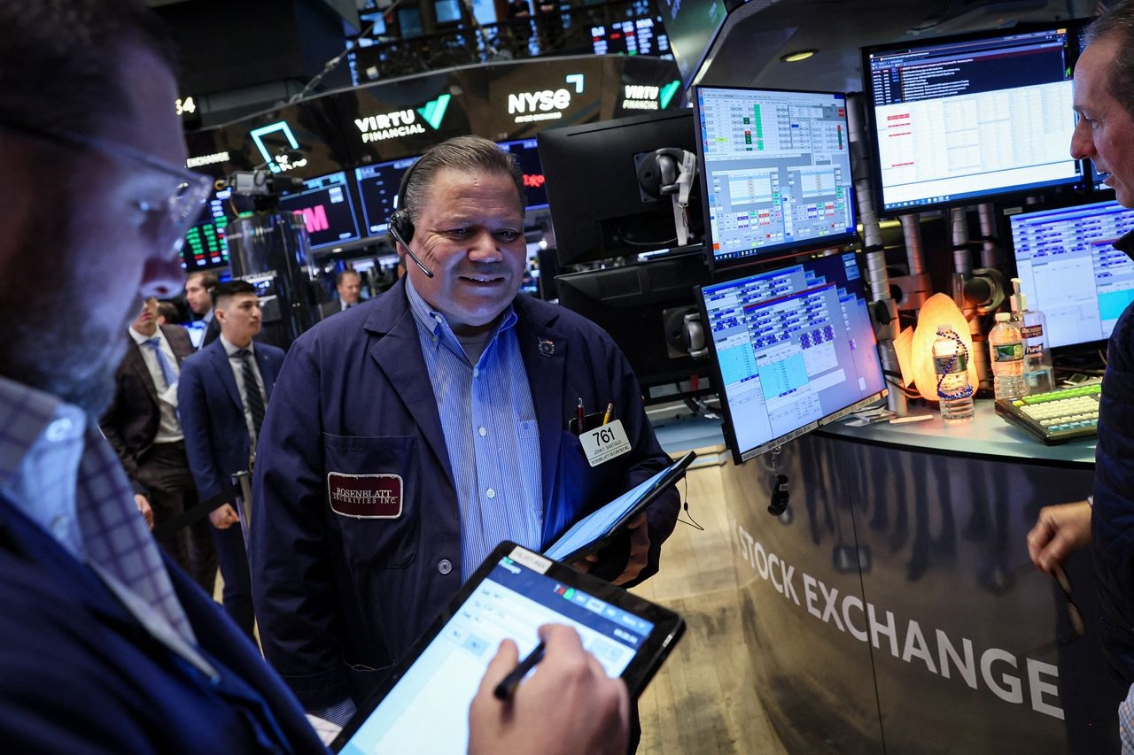 Thị trường chứng khoán thế giới ngày 4/4: Dow Jones tiếp tục khởi sắc khi giá dầu bật tăng
