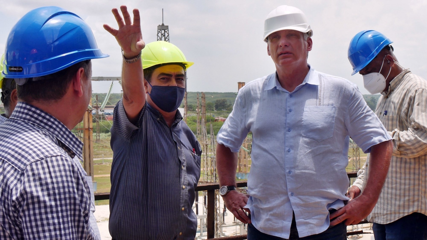 Chủ tịch Cuba lý giải tình trạng thiếu nhiên liệu toàn quốc