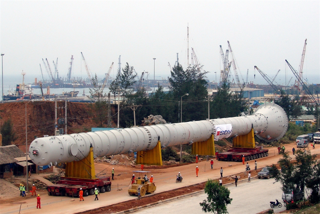 Xây dựng, thử nghiệm vận hành và nghiệm thu NMLD Dung Quất Xây dựng, thử nghiệm vận hành và nghiệm thu NMLD Dung Quất