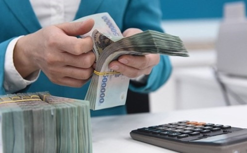 Tin ngân hàng tuần qua: NHNN cân nhắc giảm lãi suất điều hành