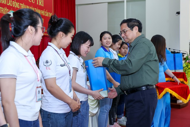 Tiếp tục tập trung tháo gỡ khó khăn, thúc đẩy sản xuất kinh doanh, tạo việc làm, sinh kế cho người dân