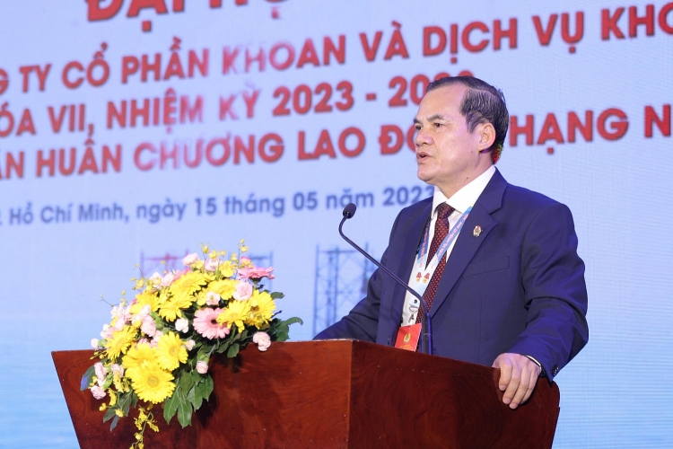 Công đoàn PV Drilling đón nhận Huân chương Lao động hạng Nhì