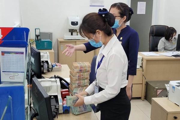 Tin ngân hàng ngày 29/5: Lãi cho vay cần thêm vài tháng nữa để 