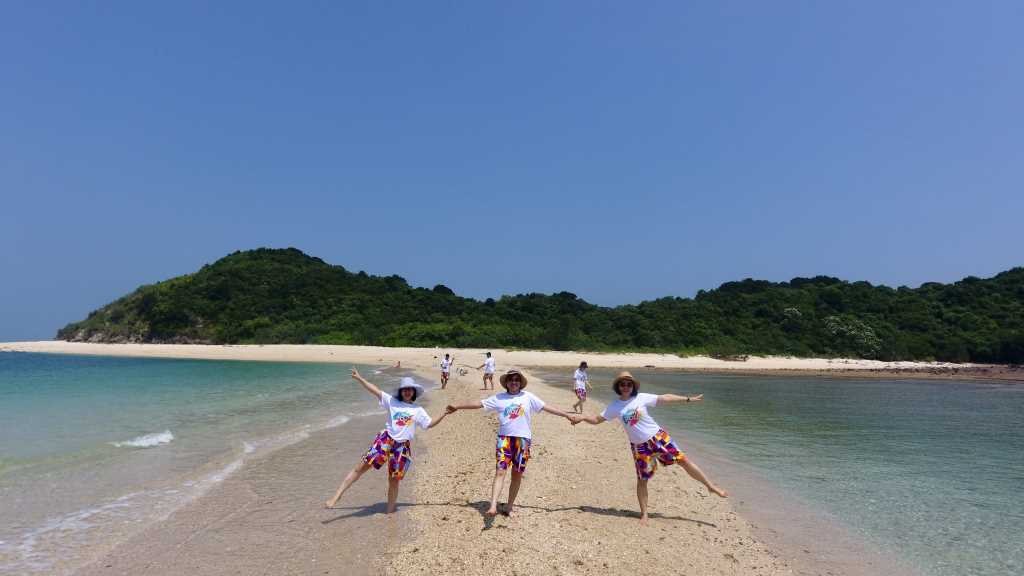 Quảng Ninh: Sôi động các chương trình kích cầu du lịch hè