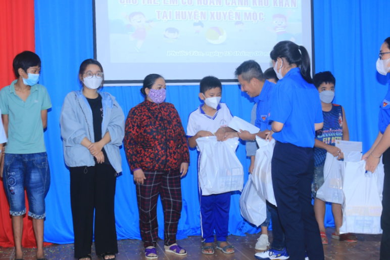 Đoàn thanh niên Xí nghiệp Cơ điện tổ chức chuỗi hoạt động thiện nguyện, bảo vệ môi trường