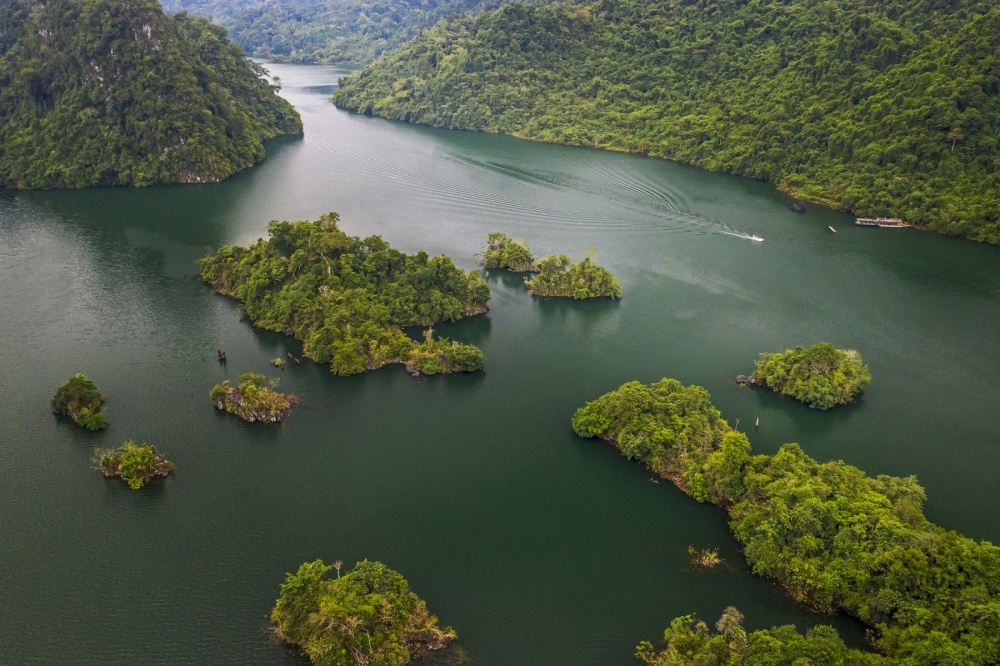 Chèo thuyền Kayak ở Lâm Bình