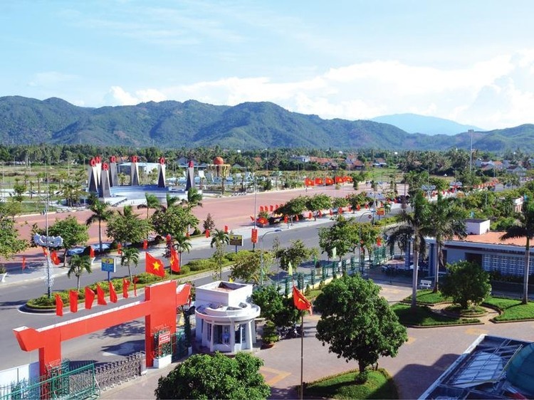 Tin bất động sản ngày 27/7: Chuyển điều tra nghi vấn dàn xếp đấu giá 28 lô đất Phú Yên