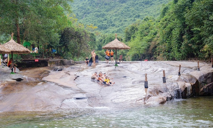 Thừa Thiên Huế phát triển du lịch sinh thái: “Đánh thức” suối, thác