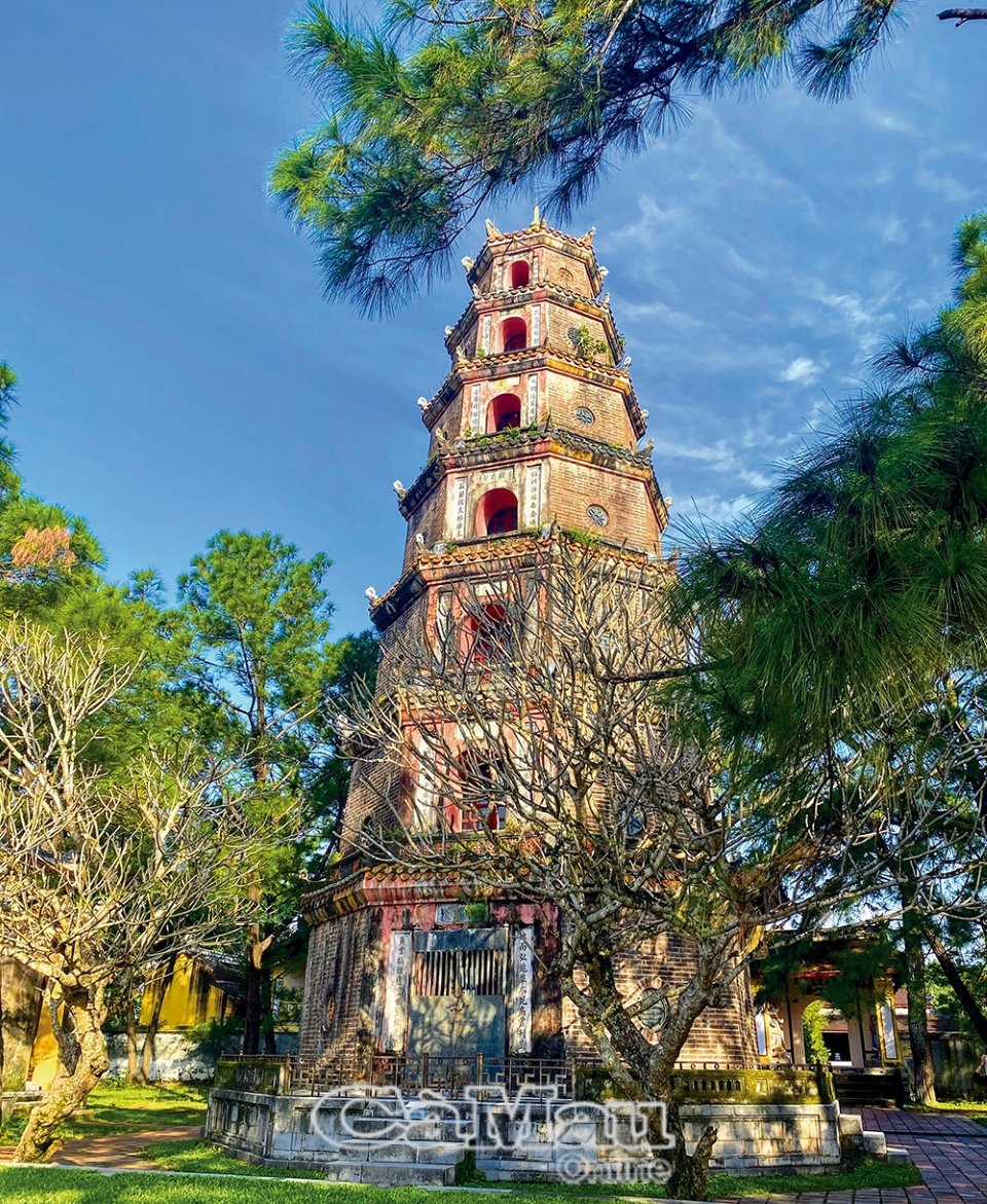 Chùa Linh Mụ - Ðiểm đến tâm linh xứ Huế