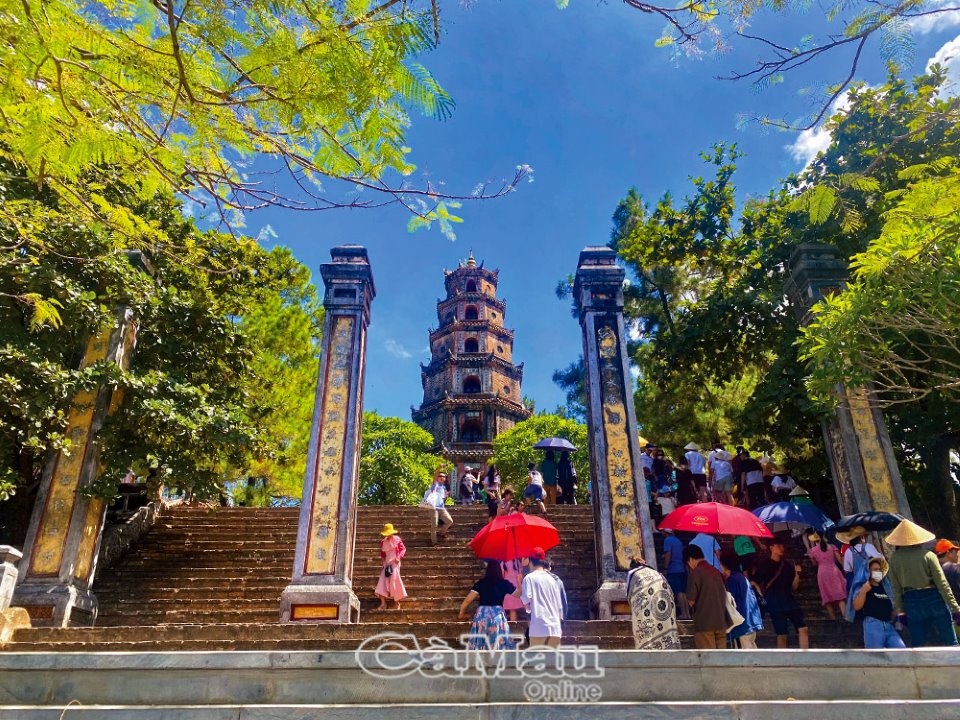 Chùa Linh Mụ - Ðiểm đến tâm linh xứ Huế