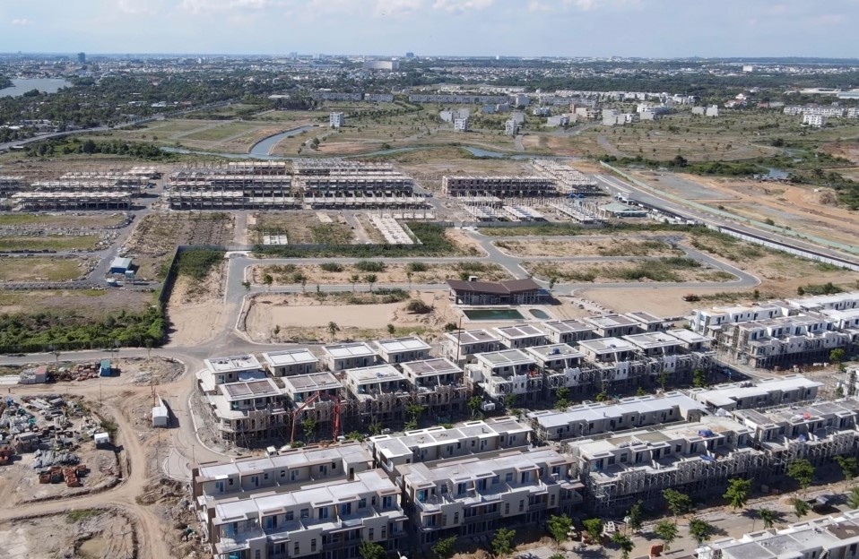 Tin bất động sản ngày 25/8: Công ty Waterfront Đồng Nai bị phạt 130 triệu đồng do xây dựng không phép Tin bất động sản ngày 25/8: Công ty Waterfront Đồng Nai bị phạt 130 triệu đồng do xây dựng không phép