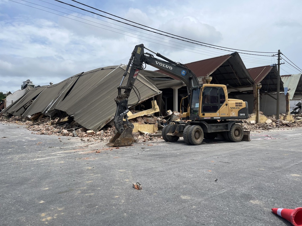 Tin bất động sản ngày 25/8: Công ty Waterfront Đồng Nai bị phạt 130 triệu đồng do xây dựng không phép Tin bất động sản ngày 25/8: Công ty Waterfront Đồng Nai bị phạt 130 triệu đồng do xây dựng không phép