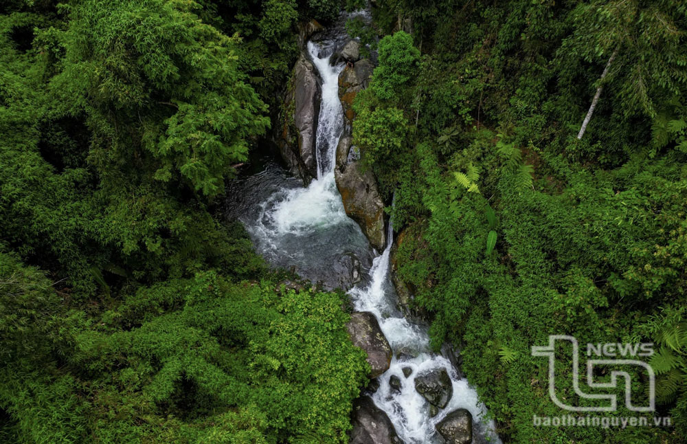 Chinh phục suối Cửa Tử (Thái Nguyên) Chinh phục suối Cửa Tử (Thái Nguyên)