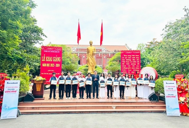 Tin ngân hàng ngày 11/9: Vì sao Phó Chủ tịch NCB Nguyễn Tiến Dũng xin từ nhiệm?