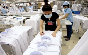 Tin tức kinh tế ngày 14/9: Xuất khẩu dệt may vào EU giảm sâu