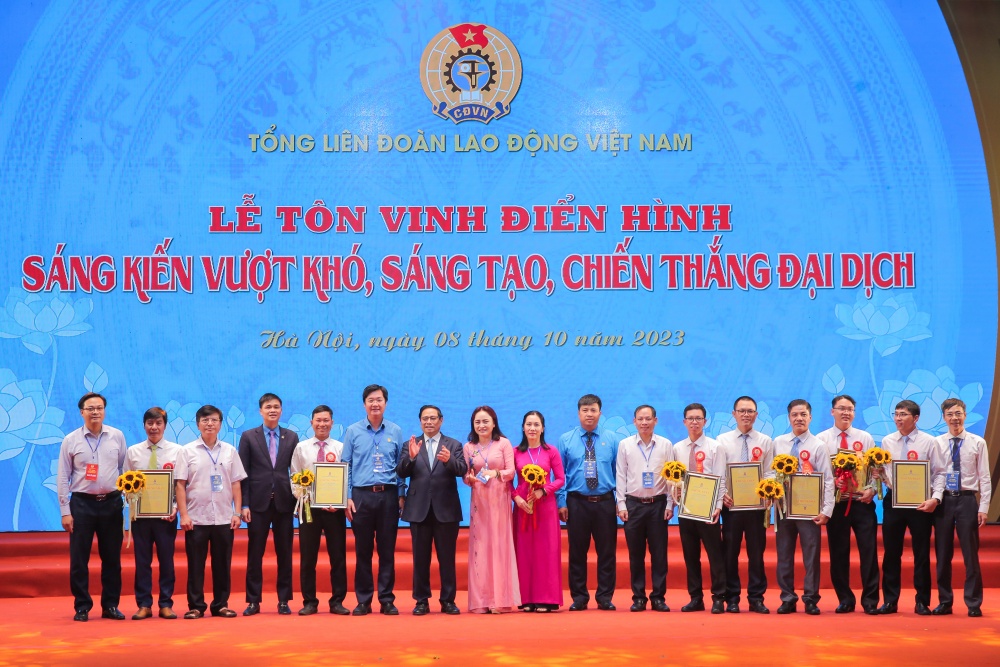 11 sáng kiến của ngành Dầu khí được tuyên dương tại lễ tổng kết chương trình 11 sáng kiến của ngành Dầu khí được tuyên dương tại lễ tổng kết chương trình