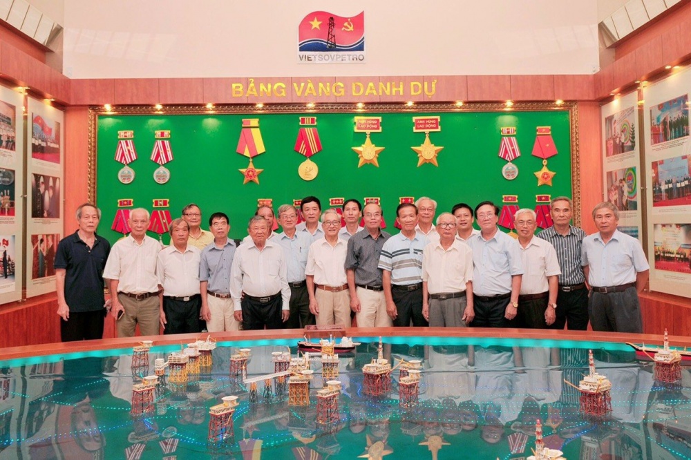 Giao lưu Hội Dầu khí Sông Hồng và Hội Dầu khí Vũng Tàu