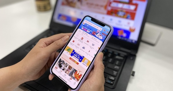 Tin tức kinh tế ngày 22/10: Thương mại điện tử Việt Nam tăng trưởng kinh ngạc