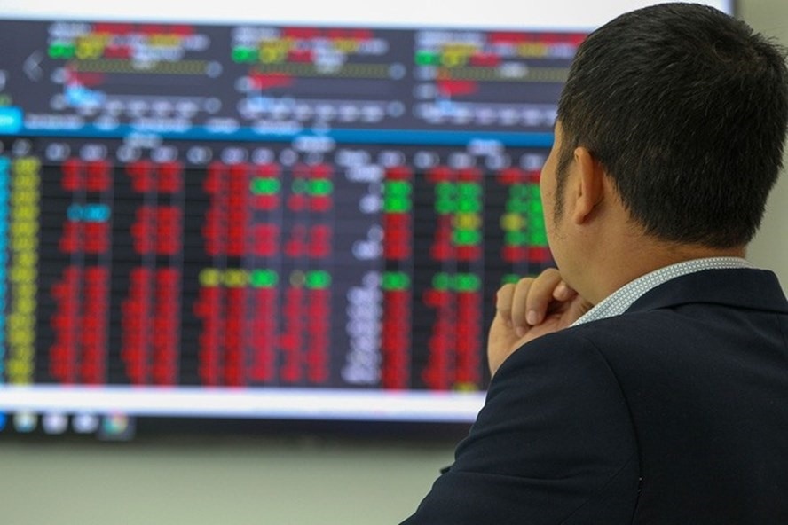 Bài 8: Minh bạch thị trường chứng khoán, được không?