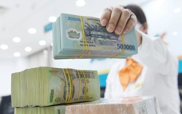 Tin tức kinh tế ngày 6/11: Chưa thể bỏ “room” tín dụng