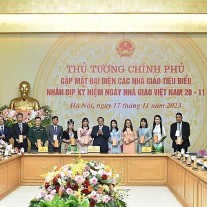 Thủ tướng gặp mặt đại diện các nhà giáo tiêu biểu