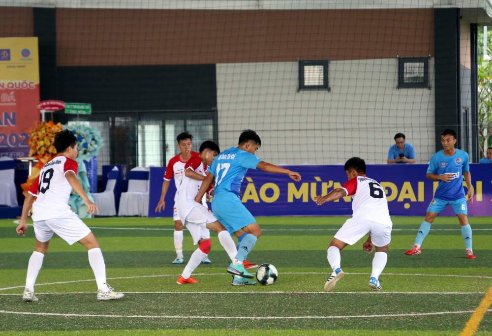 Đội bóng Công đoàn Dầu khí: sức mạnh từ khối đoàn kết Đội bóng Công đoàn Dầu khí Việt Nam: Sức mạnh từ khối đoàn kết