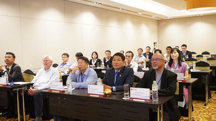 Hội thảo quốc tế “Thách thức và cơ hội trong việc thu dọn mỏ ngoài khơi Đông Nam Á và trên thế giới” Hội thảo quốc tế “Thách thức và cơ hội trong việc thu dọn mỏ ngoài khơi Đông Nam Á và trên thế giới”