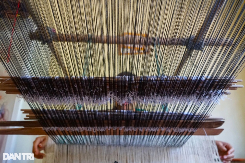 Phụ nữ Mường giữ hồn làng nghề, khát khao đưa thổ cẩm xuất ngoại