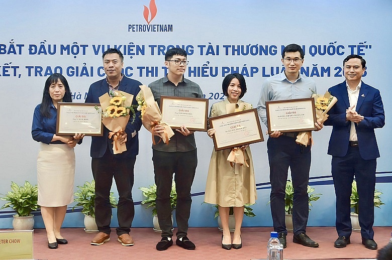 Petrovietnam tổng kết, trao giải cuộc thi tìm hiểu pháp luật về Dầu khí