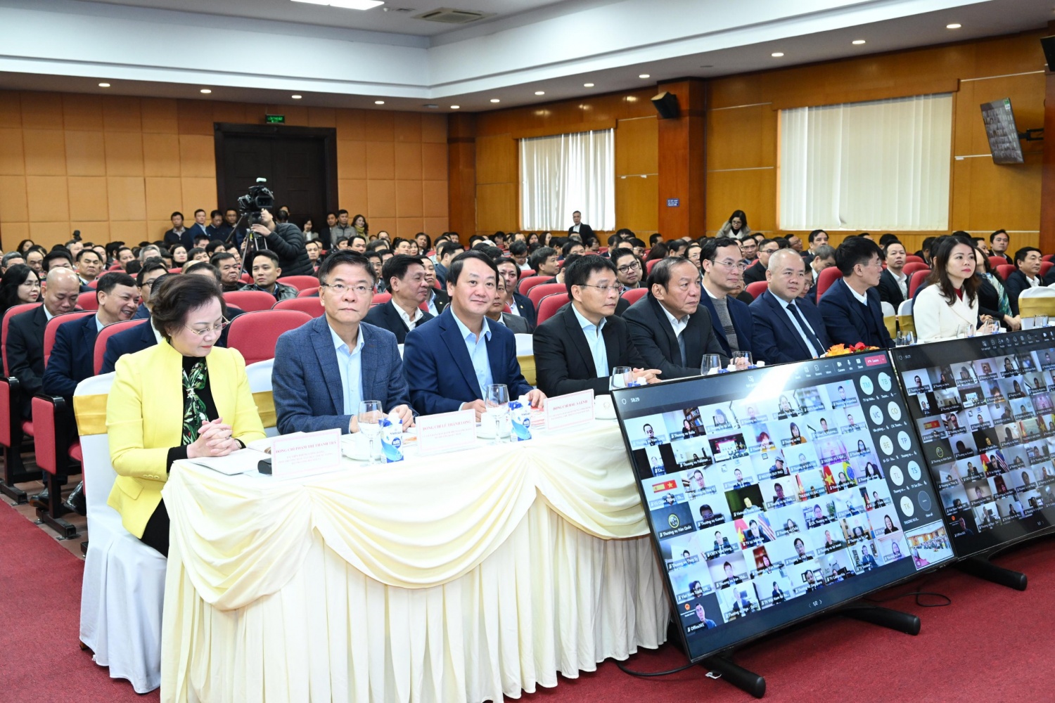 Bộ Công Thương cần nhận diện rõ các hạn chế để phát triển ngành trong năm 2024