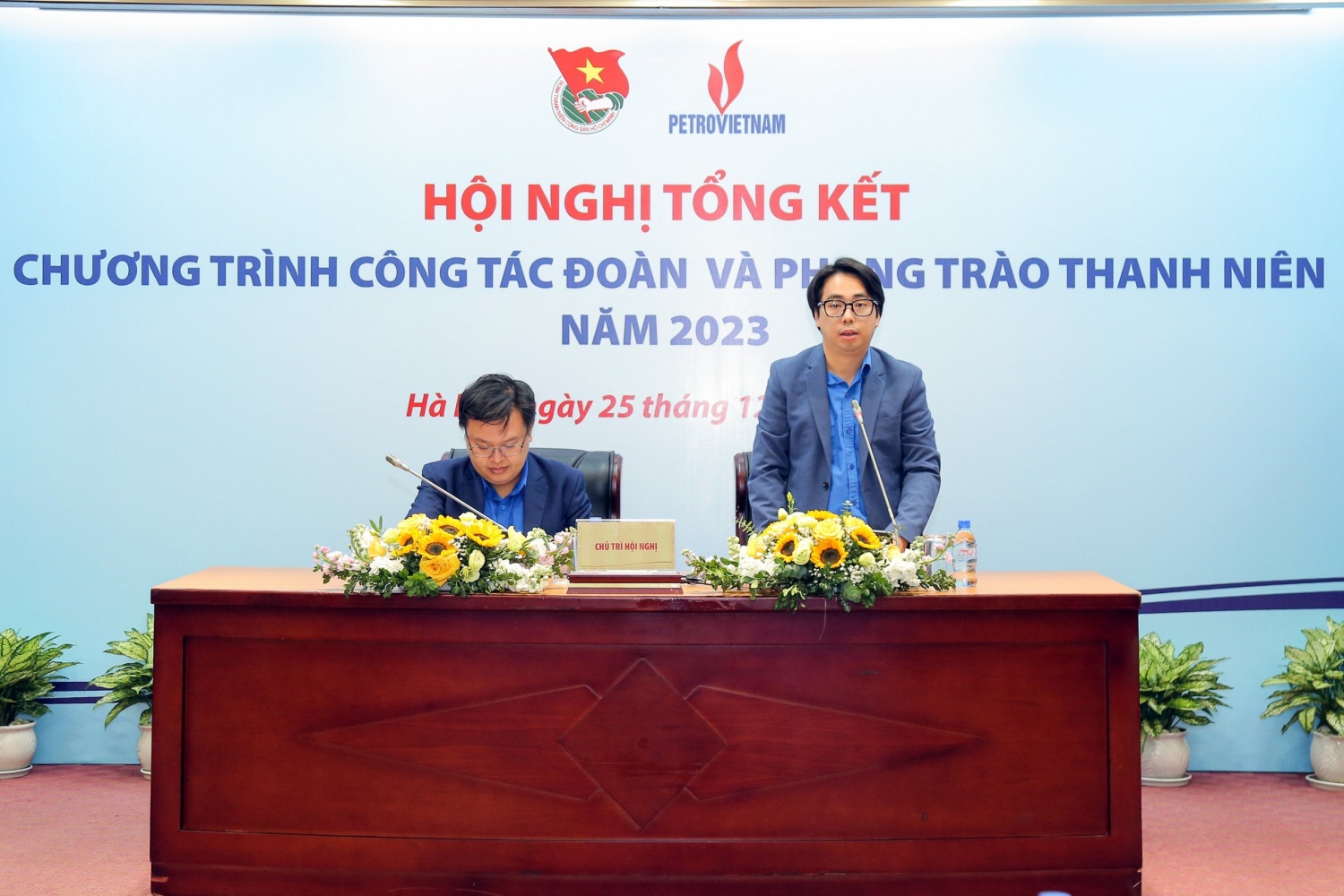 Đoàn Chủ tịch điều hành Hội nghị
